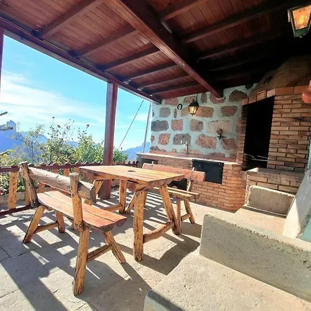 Ancestros Alpstuga *